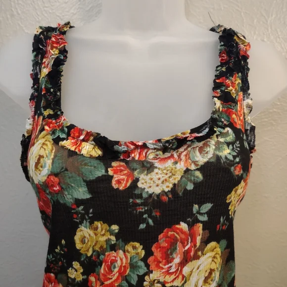 H.I.P. Happening In The Present Black Rose Floral Ruffle Tank Top - Picture 7 of 9